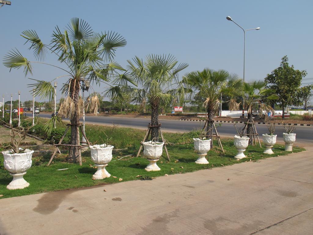 The Star Hotel Udon Thani Exterior photo