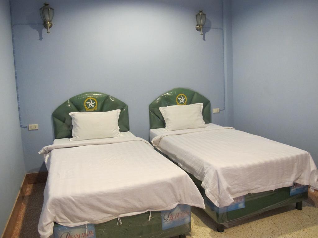 The Star Hotel Udon Thani Room photo